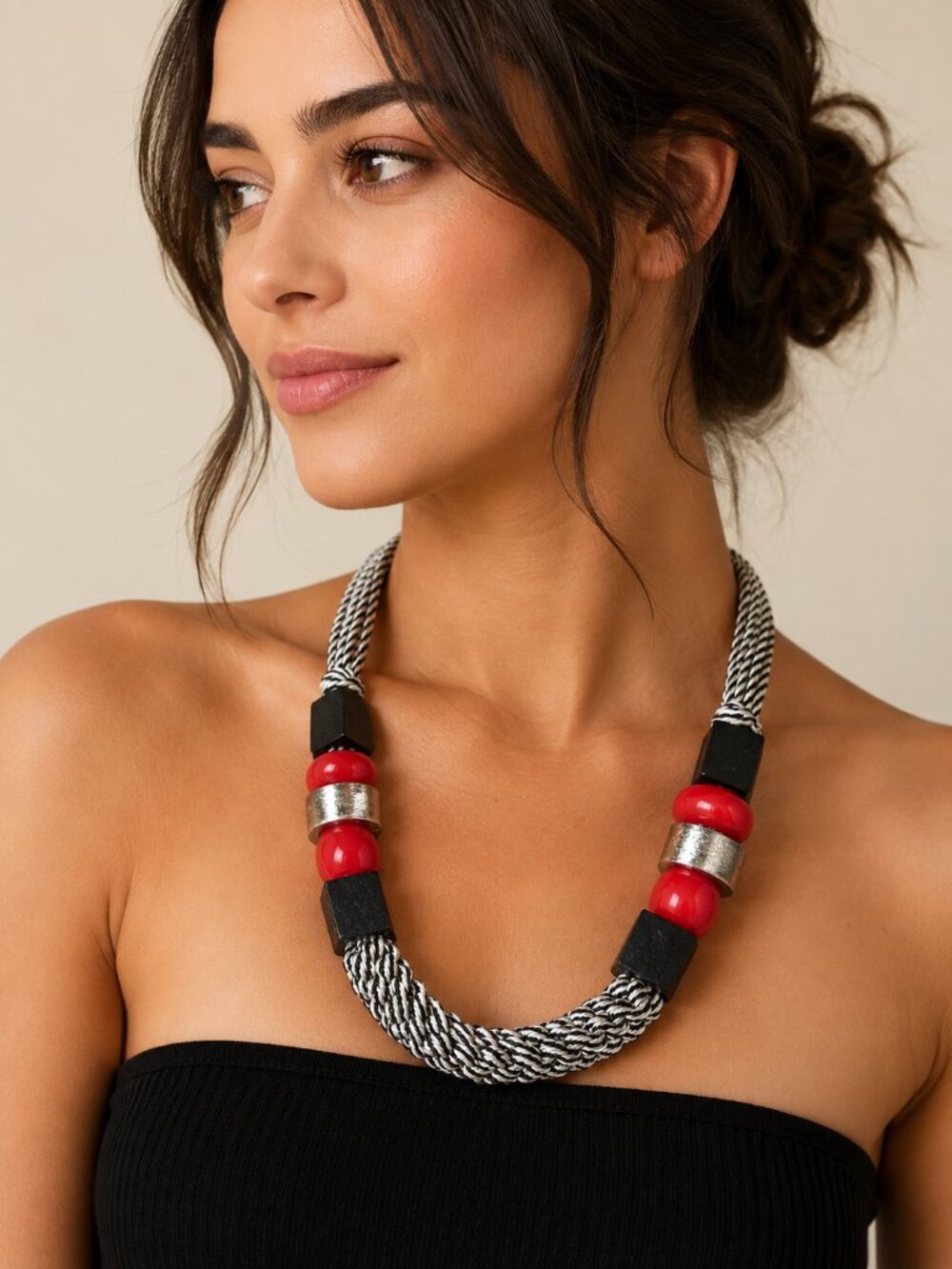 Red White Black Chunky Necklace Magnetic Close